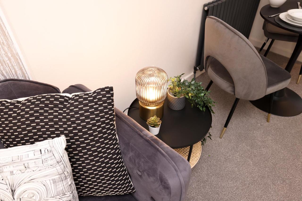 Joivy Modern 1 Bed Flat In West End, Close To Princes Gardens Edinburgh Ngoại thất bức ảnh